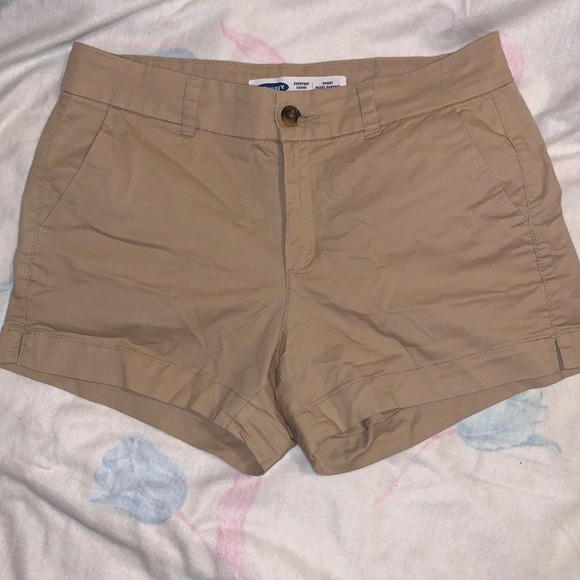 Dressy shirts, tan, size 4. Worn maybe once. Old navy - Picture 1 of 2